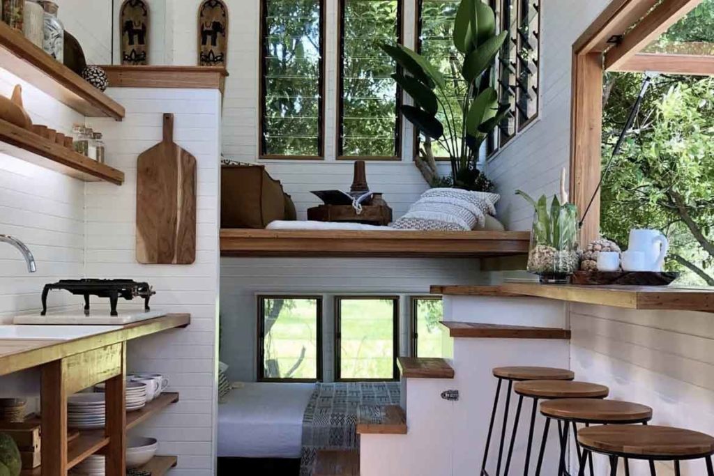 How Do I Decorate A Tiny Home?