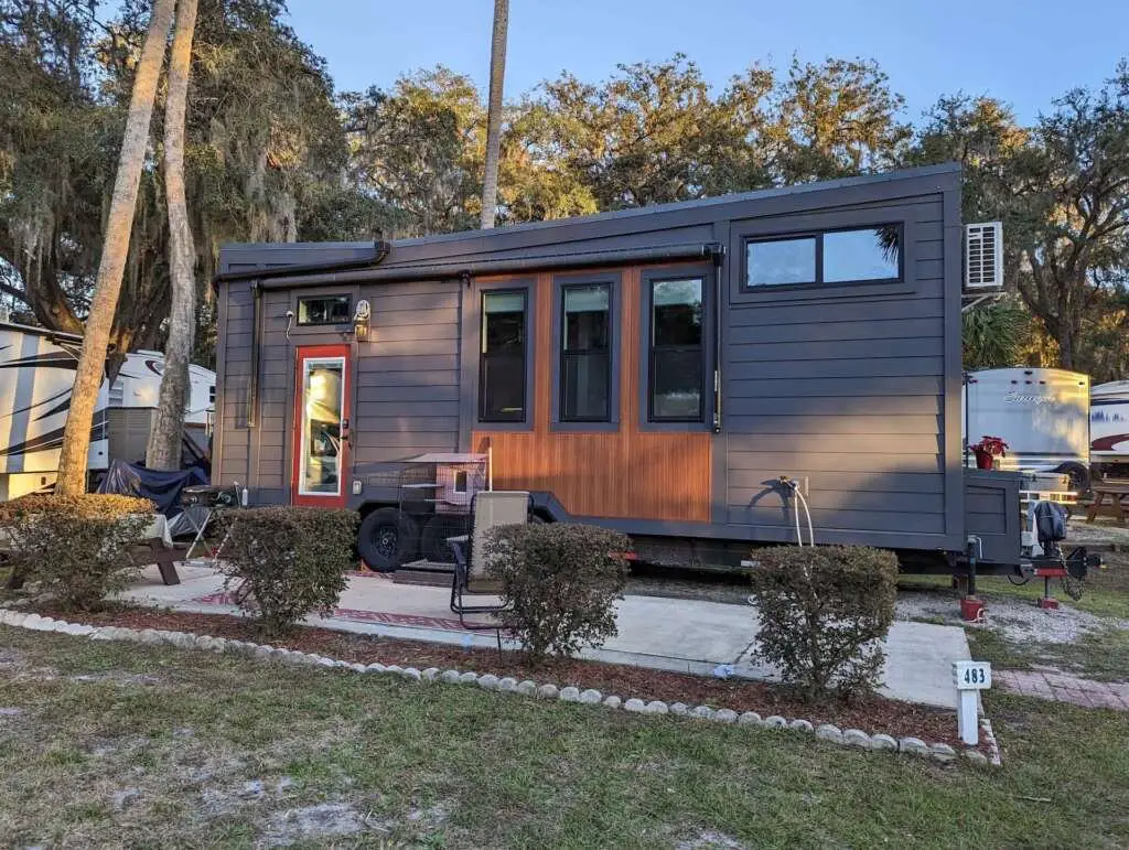 How Are Tiny Homes Different From RVs?